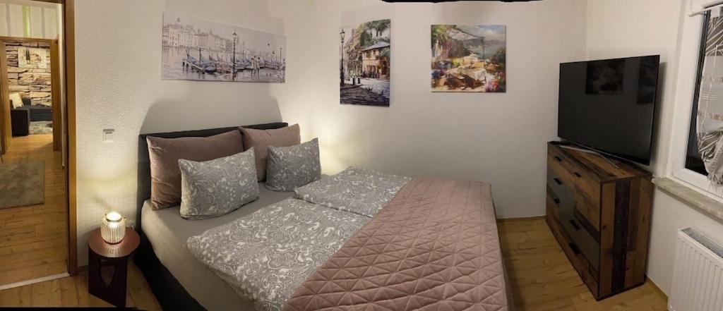Kleines Apartment Mit Begehbarer Dusche Im Schlafzimmer Eberbach  Esterno foto